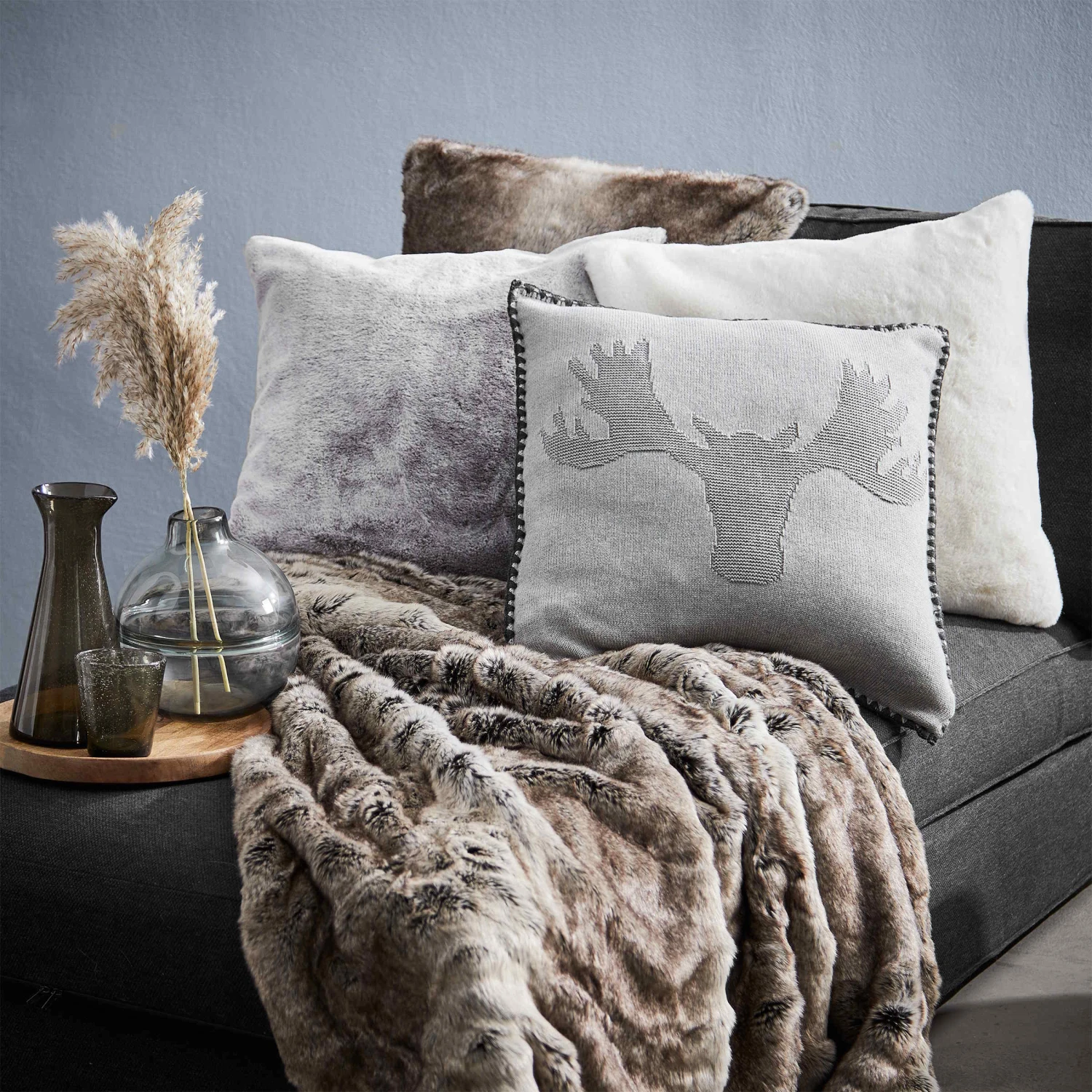 WILD THING Fellkissen L 50 X B 50cm 2 WILD THING Fellkissen L 50 X B 50cm – Bild 2