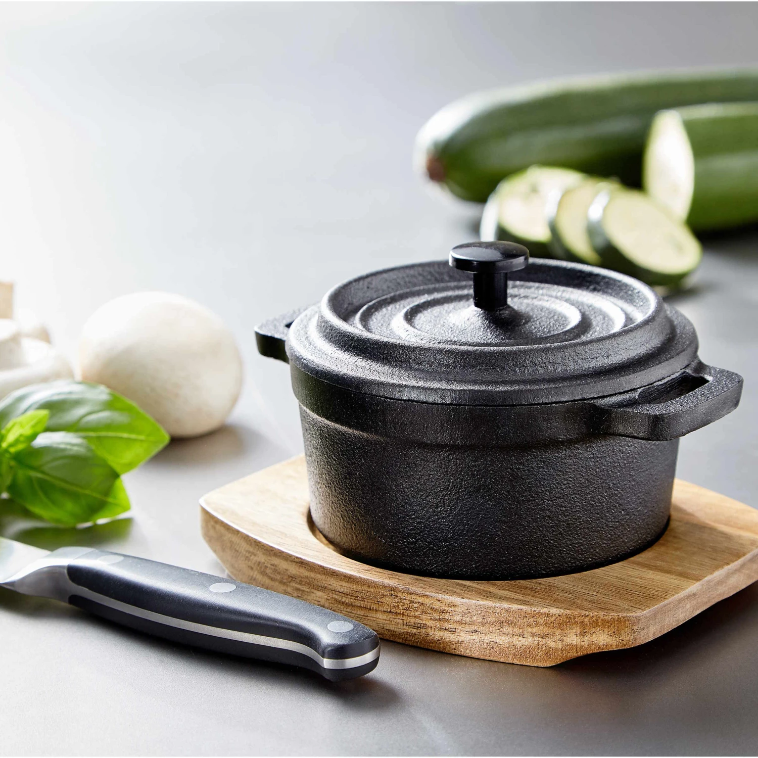 HOT IRON Mini-Serviertopf Mit Holzuntersetzer L 14 X B 11cm 2 HOT IRON Mini-Serviertopf Mit Holzuntersetzer L 14 X B 11cm – Bild 2