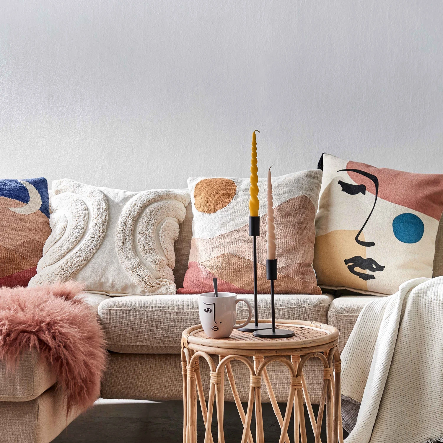 WHITE RAINBOW Kissen L 50 X B 50cm 2 WHITE RAINBOW Kissen L 50 X B 50cm – Bild 2