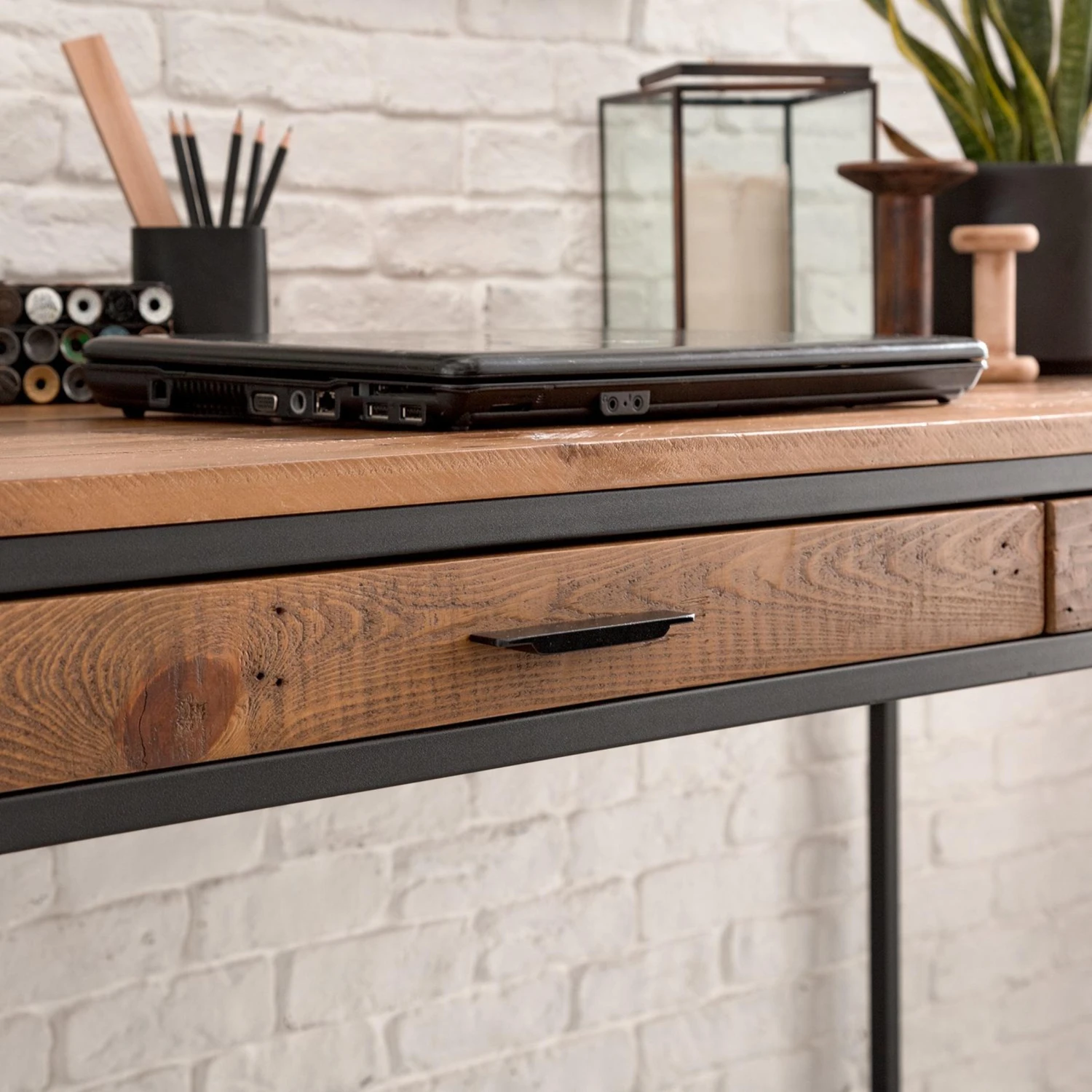 GRASBY Schreibtisch 9 GRASBY Schreibtisch – Bild 9